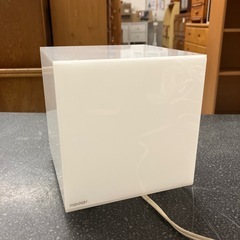 12/25まで店頭商品一部を除き半額クリスマスSALE!!開催中 M2512-081 間接照明 キューブ ランプ ライト 通電確認済み キズ汚れ有りの画像