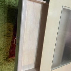 コレクションテーブル　ローテーブル　アンティーク　レトロ　ホワイト　ガラス　収納　引き出しの画像