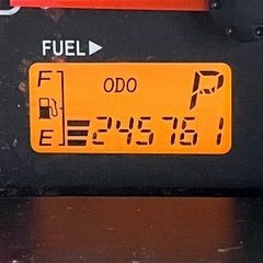 ‼️走行多いですが調子良いんですよね〜‼️エンジン、クーラー良好です‼️まずは試乗してみて‼️の画像