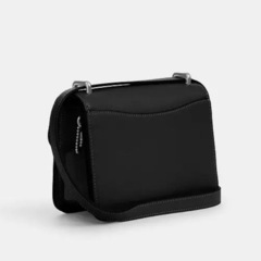COACHブラック　ショルダーバック　定価82500円　の画像
