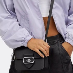 COACHブラック　ショルダーバック　定価82500円　の画像