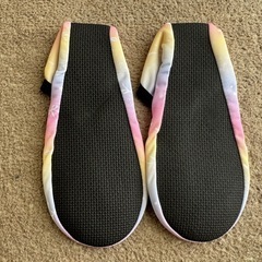 ウォーターシューズ リボン柄の画像