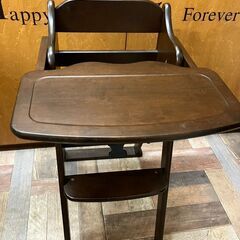 小さなお子用の椅子(ベビーチェア)お売り致します。引き取りに来ていただきたいです。の画像