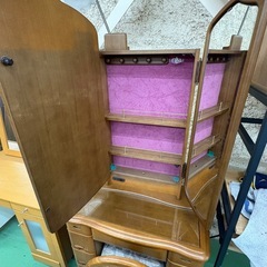 【ドリーム川西店限定】☆ジモティー見たよ割引☆ ライト付ドレッサー  クリーニング済み 【2125560000038692 】の画像