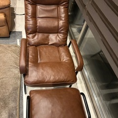 美品　リクライニングチェアー　オットマン付き
の画像