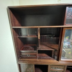 木製ダークブラウン収納棚の画像