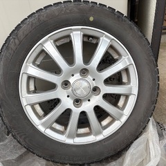 タイヤ付き　ホイールの画像