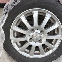 タイヤ付き　ホイールの画像