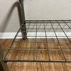 ガラスローテーブルの画像