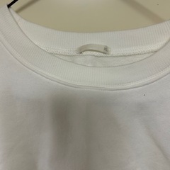 GU トップスの画像