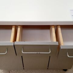 ★リユースのサカイ高崎店★TJ13632  ダストBOX付レンジ台 グレー H73×D38×W74 クリーニング済みの画像