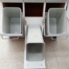 ★リユースのサカイ高崎店★TJ13632  ダストBOX付レンジ台 グレー H73×D38×W74 クリーニング済みの画像