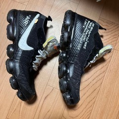 オフホワイト✖️NIKEヴェイパーマックスの画像
