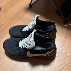 オフホワイト✖️NIKEヴェイパーマックスの画像