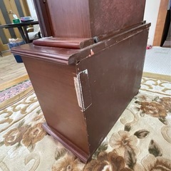 木製柱時計 装飾彫刻入り アナログ式の画像