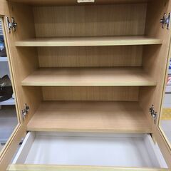 J1919【リユースのサカイ柏店】ロータイプ食器棚　ナチュラル　クリーニング済の画像