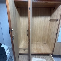 木製クローゼット 引き出し付きの画像