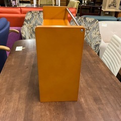 12/25まで店頭商品一部を除き半額クリスマスSALE!!開催中 　M2512-083 スライド式 卓上キャビネット オレンジ キズ汚れ有りの画像