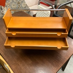 12/25まで店頭商品一部を除き半額クリスマスSALE!!開催中 　M2512-083 スライド式 卓上キャビネット オレンジ キズ汚れ有りの画像