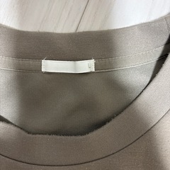 メンズトレーナーとデニムの画像