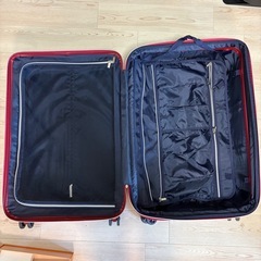 レッド キャリーケース 4輪の画像