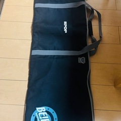 スノーボードケースの画像