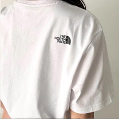 新品未使用　半袖Tシャツ　白の画像