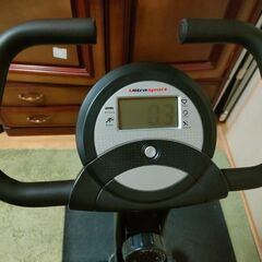 【美品】エアロバイク　フィットネスバイク　マット付きの画像