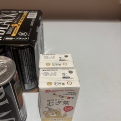 缶コーヒー　無糖　微糖　麦茶の画像