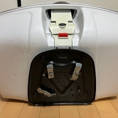 バイク　リアボックス　大容量　　テールライト　　ベース付の画像