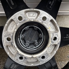 ランドクルーザープラド150スタッドレスタイヤアルミセットの画像