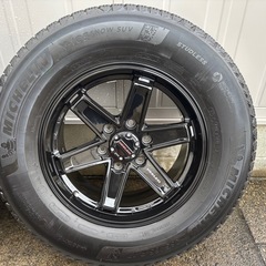 ランドクルーザープラド150スタッドレスタイヤアルミセットの画像
