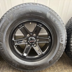 ランドクルーザープラド150スタッドレスタイヤアルミセットの画像
