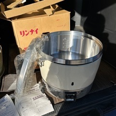 業務用ガス炊飯器の画像