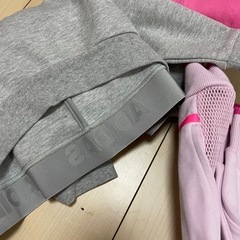 スポーツウェア　パーカー　ジャンパー　ナイキ　adidasの画像