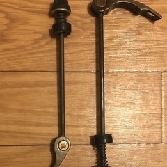 26インチの自転車のタイヤの内側と外側の画像