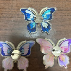 ダイヤモンドアートのブローチセットの画像