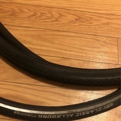 26インチの自転車のタイヤの内側と外側の画像