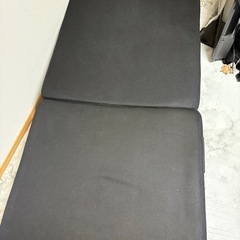 折りたたみ式シングルベッドの画像