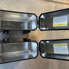 ロイヤルエンフィールド ヒマラヤ411 サイドパニアの画像