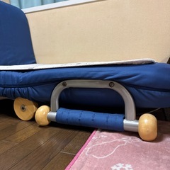 折りたたみベッドの画像