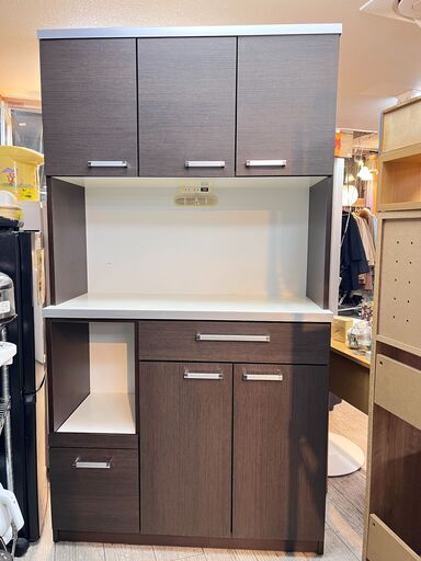 キッチンボード レンジボード 食器棚 コンセント3個口 ダークブラウン×ホワイト 横幅104.5cm 奥行45cm 高さ190.5cm★買取帝国 志木店