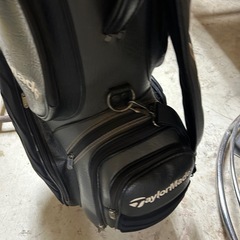 テイラーメイドキャディバッグの画像