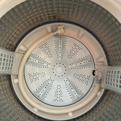 AQUA 洗濯機 7.0kg 2019年製 ガラストップ 動作良好 美品の画像