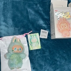 POP MART Labubu Big into Energy  【Serenity】 箱付き💚の画像