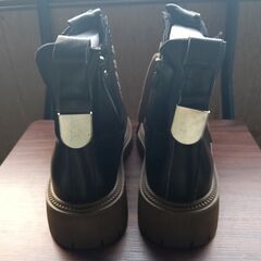 新品 23cm レディース ブーツ ブラック 厚底 シューズ サイドゴア 識別番号:【B218-S】の画像