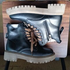 新品 23cm レディース ブーツ ブラック 厚底 シューズ サイドゴア 識別番号:【B218-S】の画像