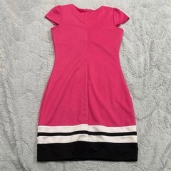 タイトドレスの画像