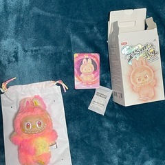POP MART Labubu Big into Energy【Loyalty】 箱付き🩷の画像