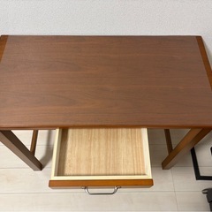 不二貿易(Fujiboeki) デスク 机 幅90×奥行45×高さ72cm ミディアムブラウン 脚部天然木使用 引出収納 椅子付きの画像